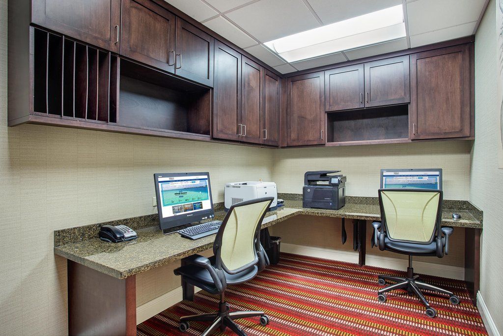 Hilton Garden Inn Пайквил Екстериор снимка
