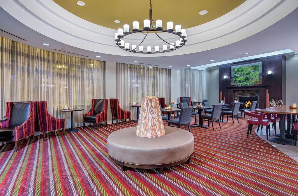 Hilton Garden Inn Пайквил Ресторант снимка