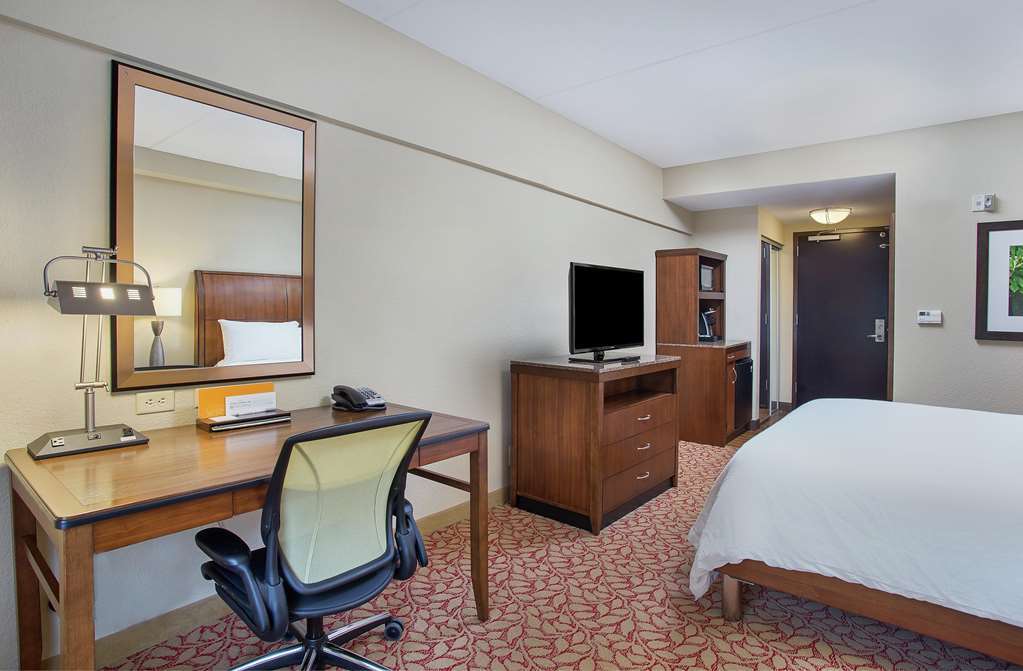 Hilton Garden Inn Пайквил Стая снимка